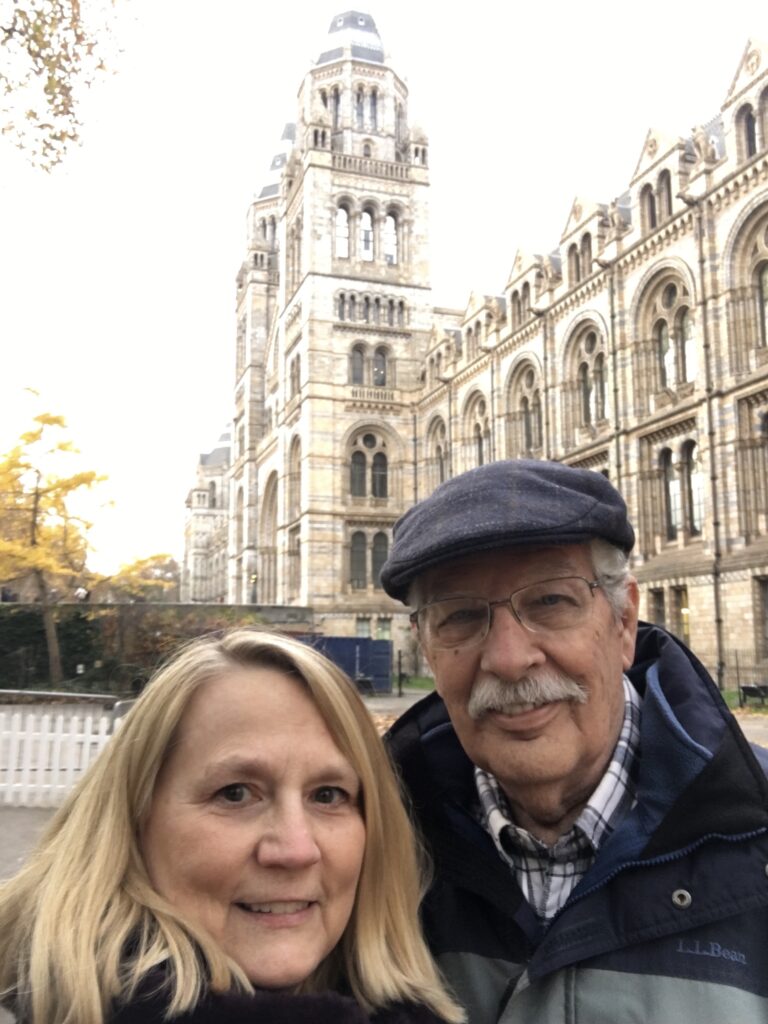 Couple in front of the British national history museum in London